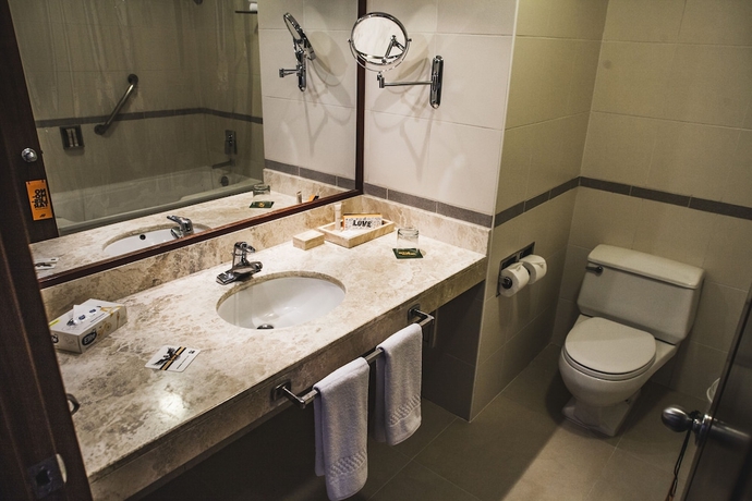 Imagen de la habitación del Hotel El Lago by Luoxo. Foto 12