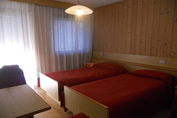 Imagen de la habitación del Hotel El Laresh. Foto 4