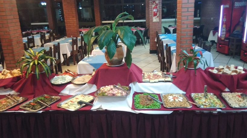 Imagen del bar/restaurante del Hotel El Libertador. Foto 2