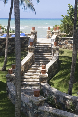 Imagen de los exteriores del Hotel El Magnifico. Foto 8