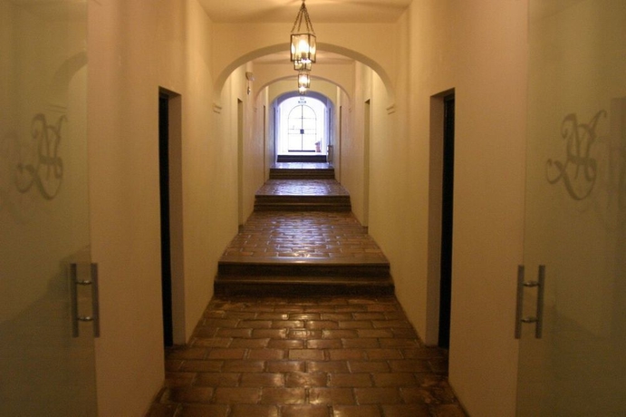 Imagen de los interiores del Hotel El Manantial Del Silencio. Foto 10