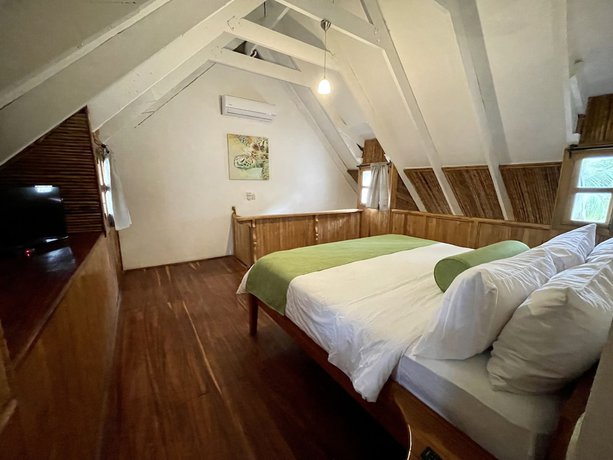 Imagen de la habitación del Hotel El Manglar. Foto 10