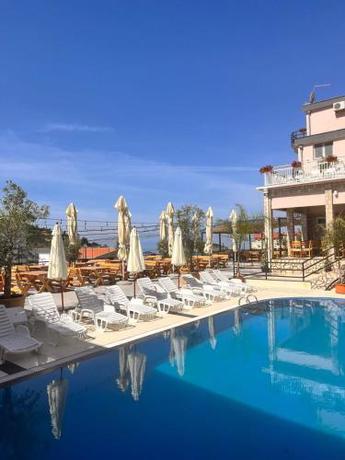 Imagen general del Hotel El Mar. Foto 9