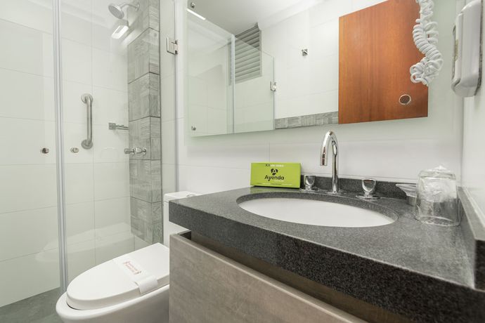 Imagen de la habitación del Hotel El Marques. Foto 6