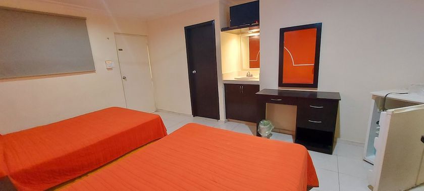 Imagen de la habitación del Hotel El Marques, M&eacute;rida. Foto 2