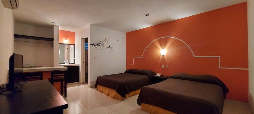 Imagen de la habitación del Hotel El Marques, M&eacute;rida. Foto 3
