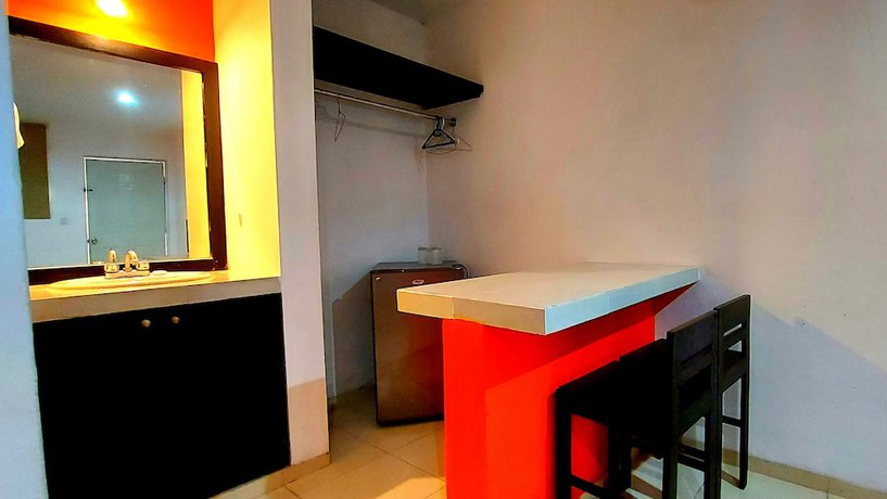 Imagen de la habitación del Hotel El Marques, M&eacute;rida. Foto 5