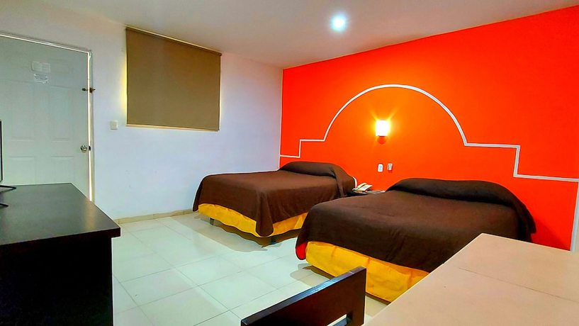 Imagen de la habitación del Hotel El Marques, M&eacute;rida. Foto 10