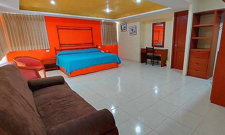 Imagen de la habitación del Hotel El Marques, M&eacute;rida. Foto 12