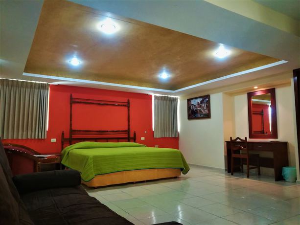 Imagen de la habitación del Hotel El Marques, M&eacute;rida. Foto 16