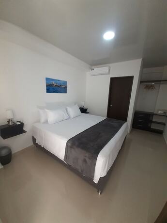 Imagen de la habitación del Hotel El Marques de Manga. Foto 15