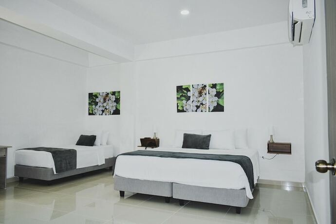 Imagen de la habitación del Hotel El Marques de Manga. Foto 18