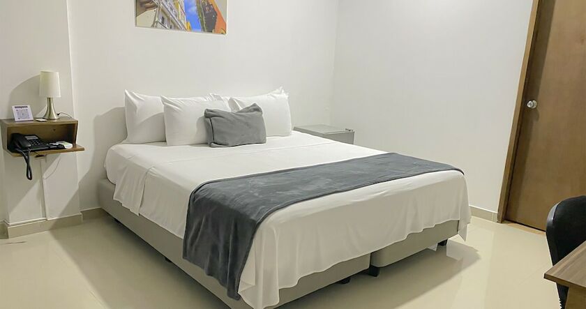 Imagen de la habitación del Hotel El Marques de Manga. Foto 20