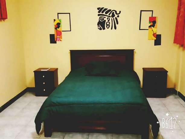 Imagen de la habitación del Hotel El Marquez. Foto 7