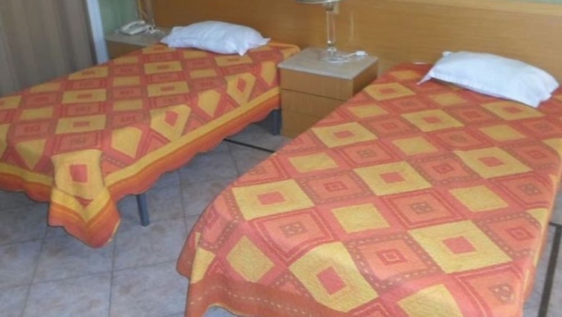 Imagen de la habitación del Hotel El Marsa. Foto 10