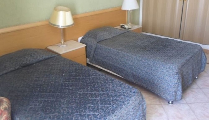 Imagen de la habitación del Hotel El Marsa. Foto 11