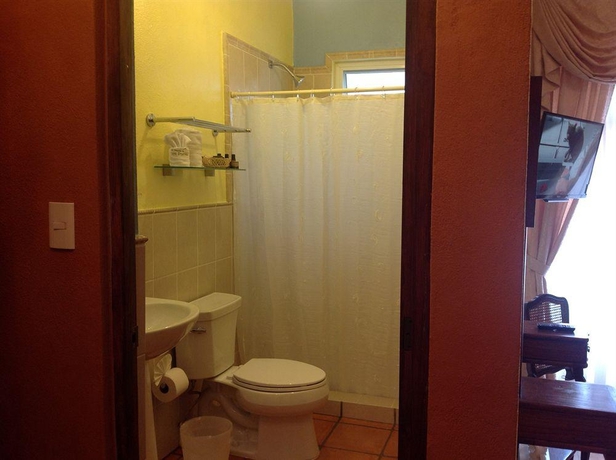 Imagen general del Hotel El Mesón De Los Poetas. Foto 9