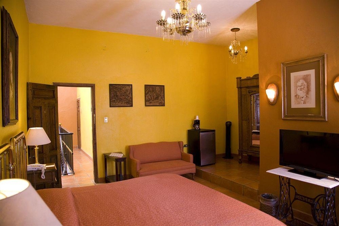 Imagen general del Hotel El Mesón De Los Poetas. Foto 12