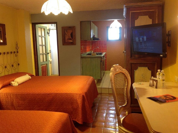 Imagen general del Hotel El Mesón De Los Poetas. Foto 15