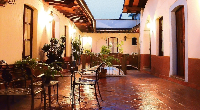 Imagen de los interiores del Hotel El Mes&oacute;n Del Alf&eacute;rez Xalapa. Foto 17