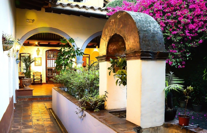 Imagen de los interiores del Hotel El Mes&oacute;n Del Alf&eacute;rez Xalapa. Foto 18