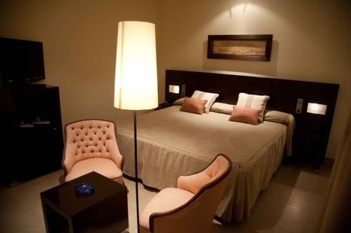 Imagen general del Hotel El Mesón. Foto 7