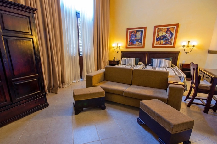 Imagen general del Hotel El Mes&oacute;n de la Flota. Foto 9