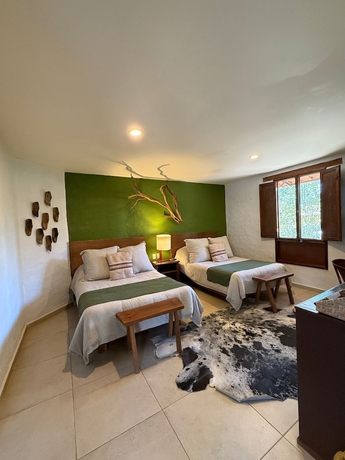 Imagen de la habitación del Hotel El Mes&oacute;n del Tic&uacute;z Tapalpa. Foto 4