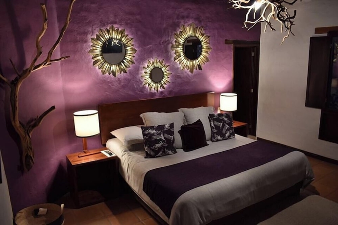 Imagen de la habitación del Hotel El Mes&oacute;n del Tic&uacute;z Tapalpa. Foto 7