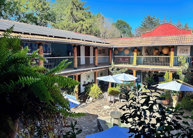 Imagen de la habitación del Hotel El Mes&oacute;n del Tic&uacute;z Tapalpa. Foto 16