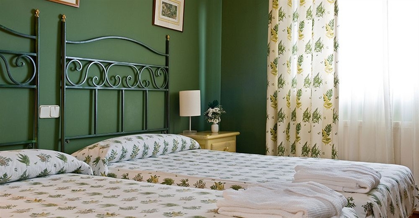 Imagen de la habitación del Hotel El Milano Real. Foto 10