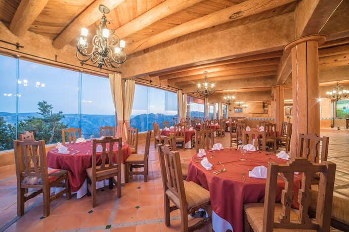 Imagen del bar/restaurante del Hotel El Mirador By Balderrama Collection. Foto 8