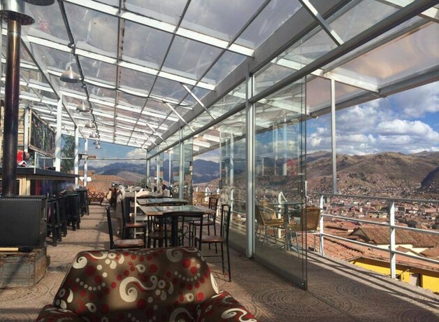 Imagen del bar/restaurante del Hotel El Mirador Del Inka. Foto 13
