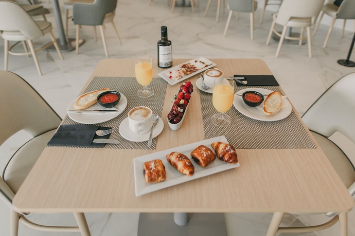 Imagen del bar/restaurante del Hotel El Mirador, Loja. Foto 2