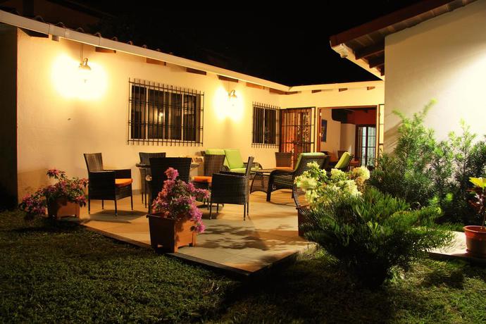 Imagen de los interiores del Hotel El Mirador Suites and Lounge. Foto 6