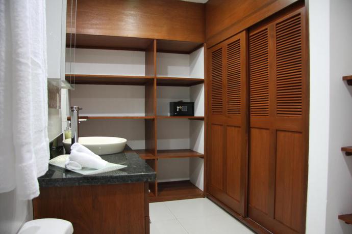 Imagen de la habitación del Hotel El Mirador Suites and Lounge. Foto 3