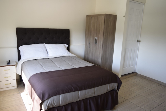 Imagen de la habitación del Hotel El Mirador de Cortaderas. Foto 13