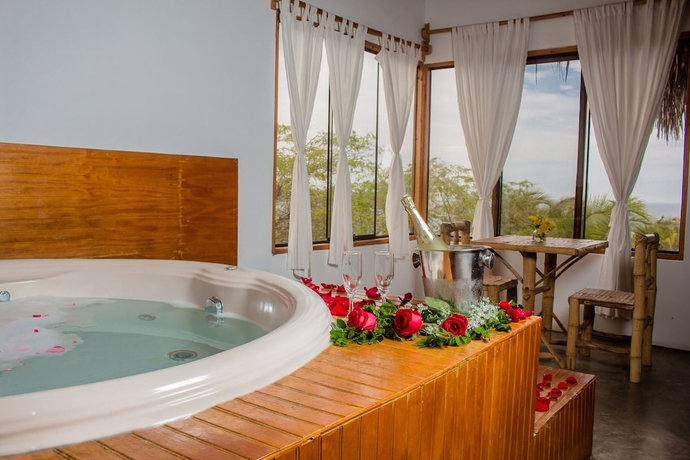 Imagen de la habitación del Hotel El Mirador de Vichayito. Foto 13