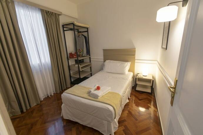 Imagen de la habitación del Hotel El Misti Buenos Aires Centro. Foto 11