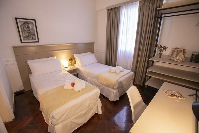 Imagen de la habitación del Hotel El Misti Buenos Aires Centro. Foto 14