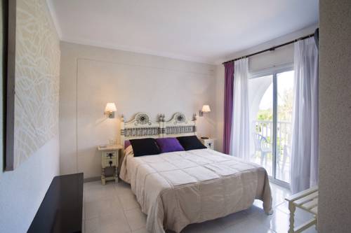 Imagen de la habitación del Hotel El Moli. Foto 8