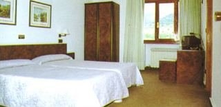 Imagen de la habitación del Hotel El Molino, Comarca de Bureba. Foto 3