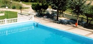 Imagen de la piscina del Hotel El Molino, Comarca de Bureba. Foto 4