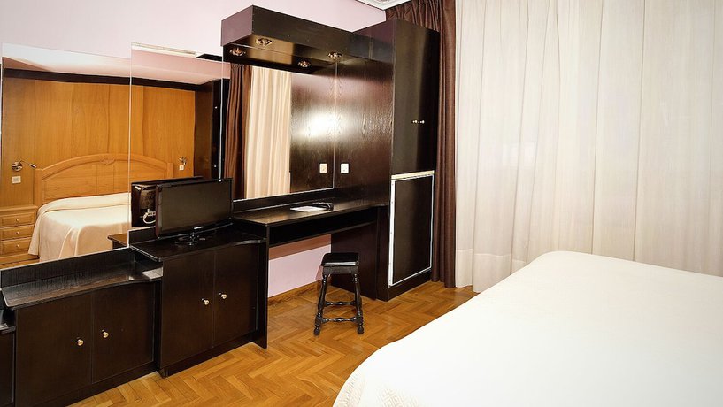 Imagen de la habitación del Hotel El Molinon. Foto 4