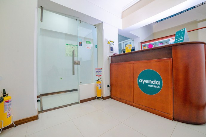 Imagen de los interiores del Hotel El Monarca. Foto 13