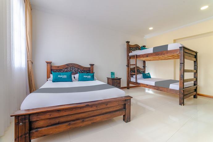 Imagen de la habitación del Hotel El Monarca. Foto 11