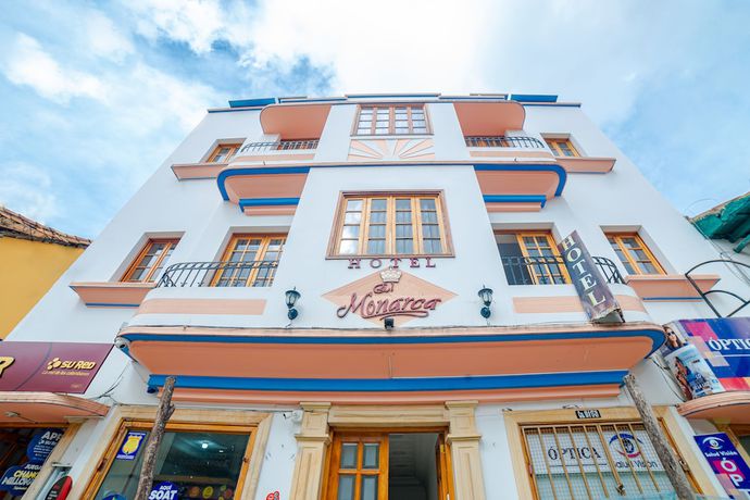 Imagen de los interiores del Hotel El Monarca. Foto 14