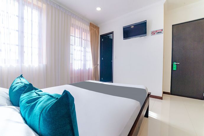 Imagen de la habitación del Hotel El Monarca. Foto 12