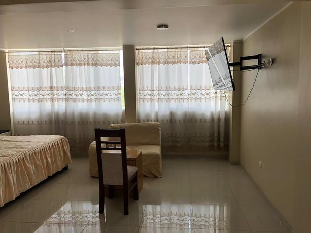 Imagen de la habitación del Hotel El Monarca Suite. Foto 2