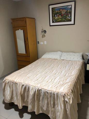 Imagen de la habitación del Hotel El Monarca Suite. Foto 3